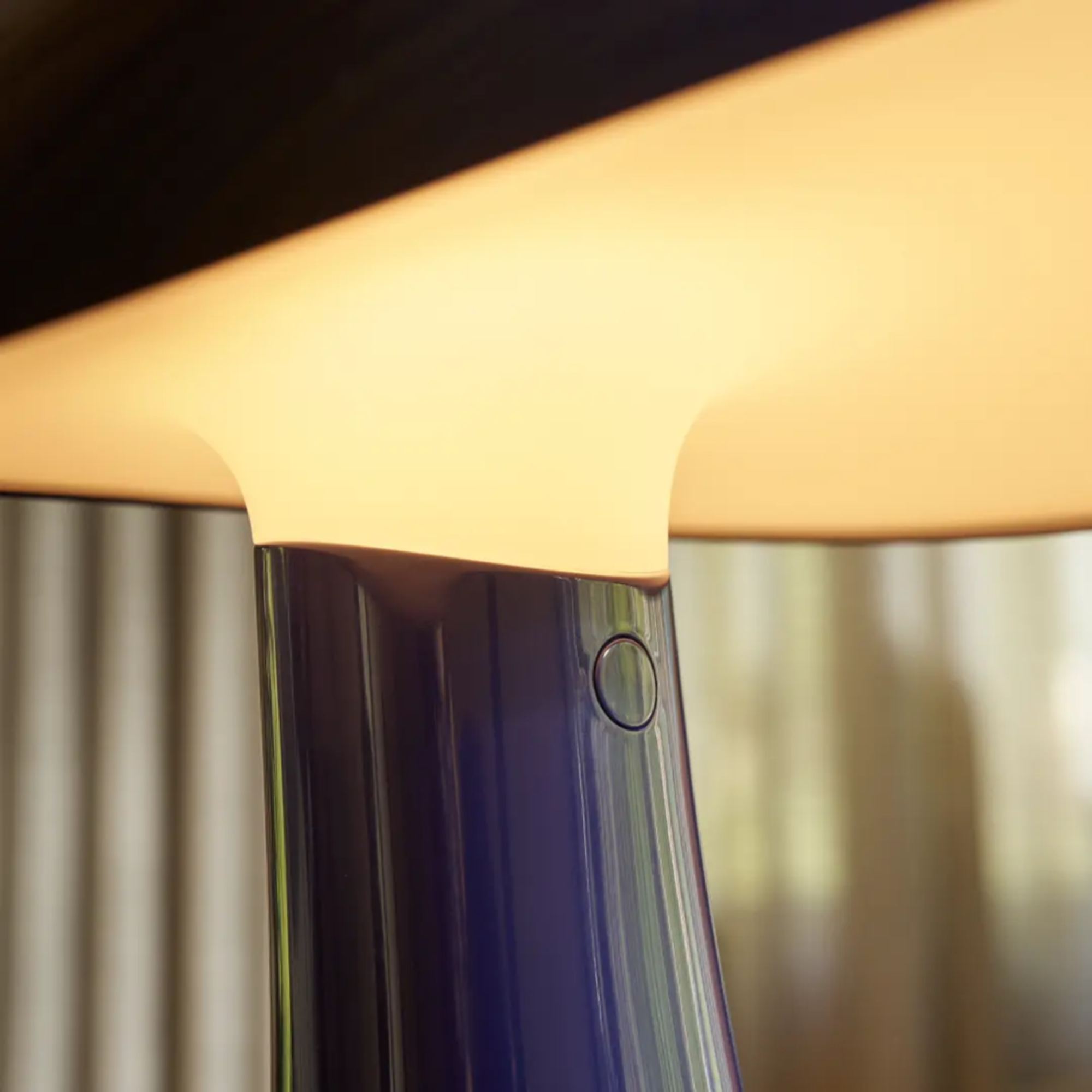 The night blue Rumee 220 Portable Lamp from Louis Poulsen LED close up.