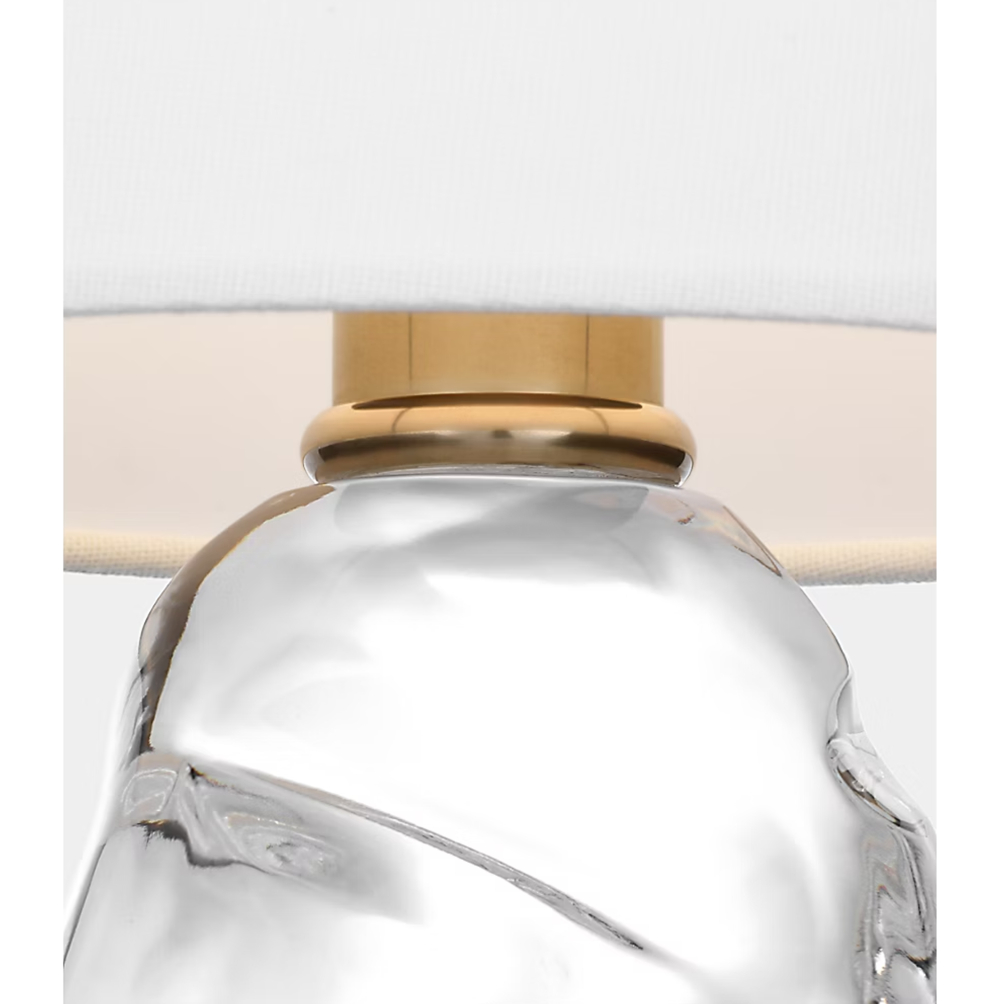The Lupin Cordless Lamp from Visual Comfort Signature close up.