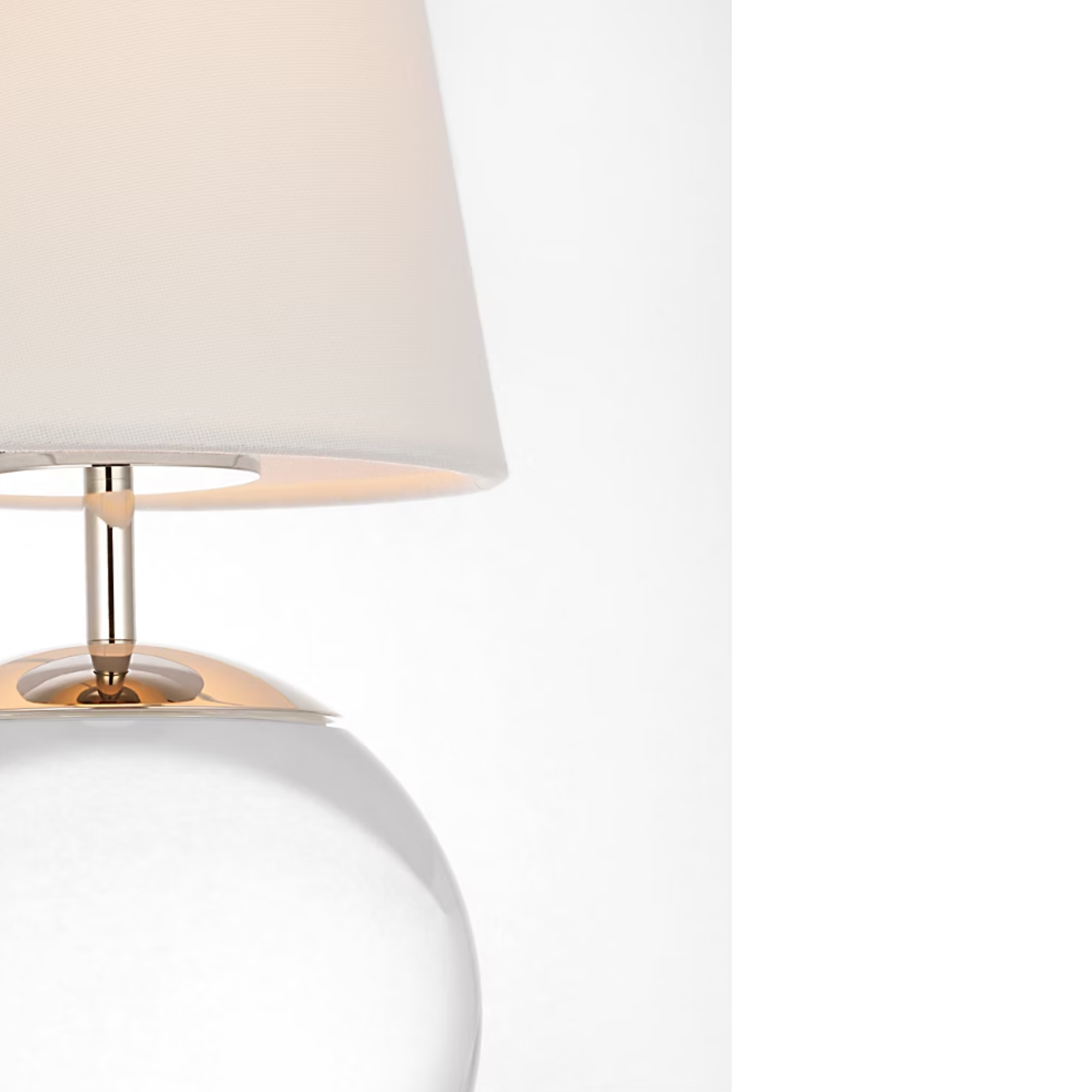 The crystal Terri Cordless Lamp from Visual Comfort Signature shown in detail.