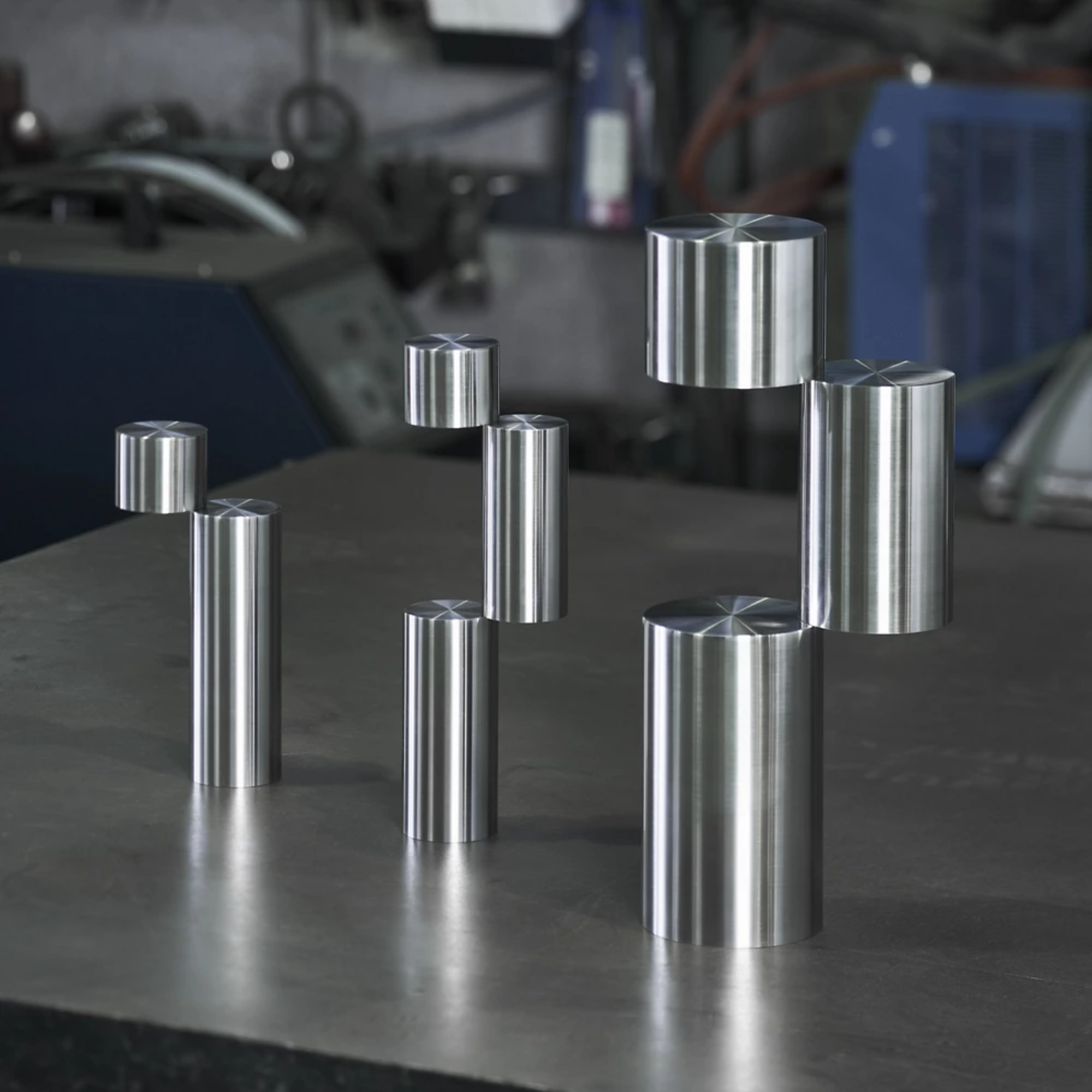 The MOMENT Cordless Lamp from Y.S.M in a lounge space of a manufacturing plant. all-groups