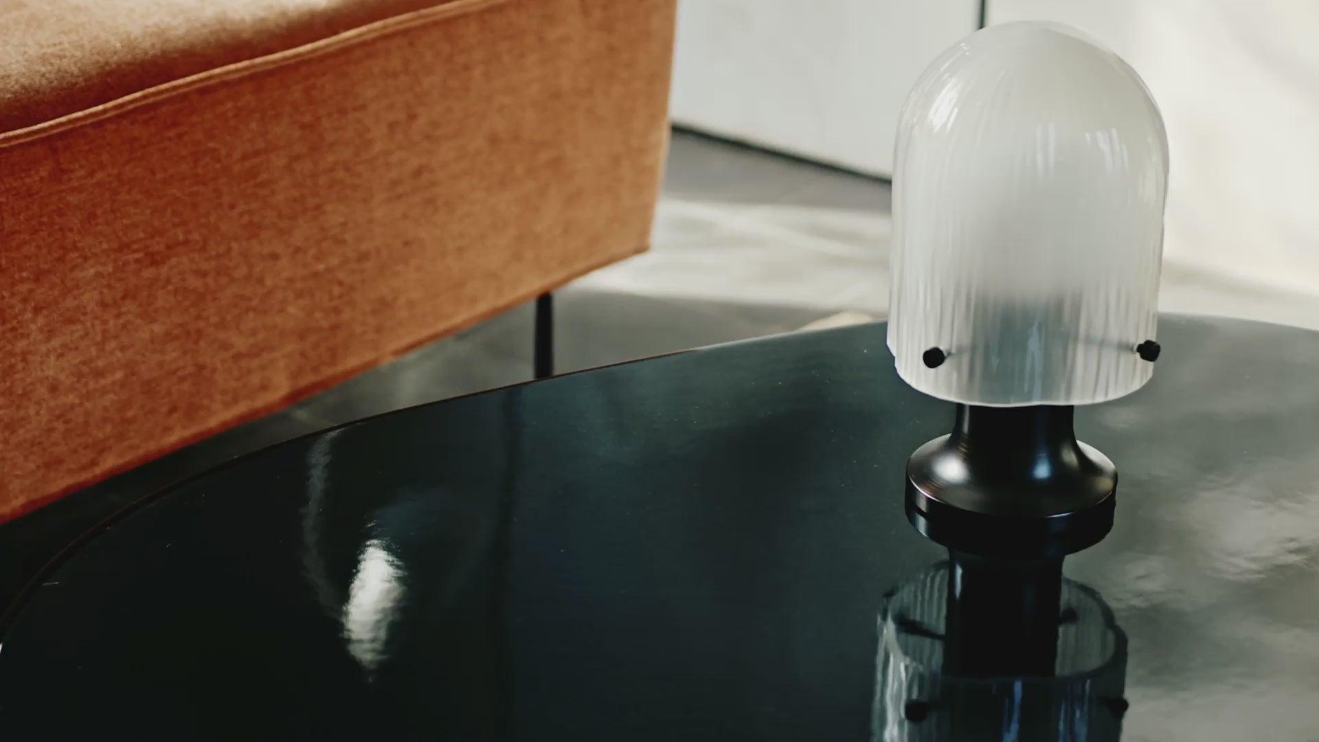 The Seine Portable Table Lamp from GUBI in a video.